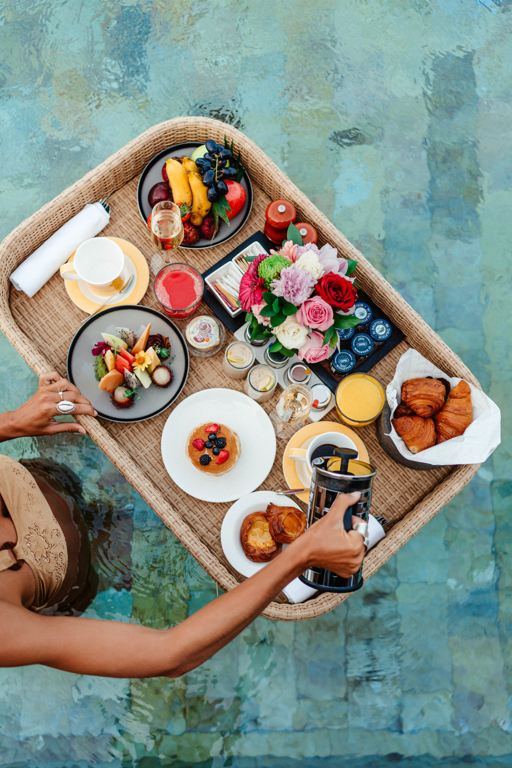 pool breakfast at One & Only Reethi Rah island