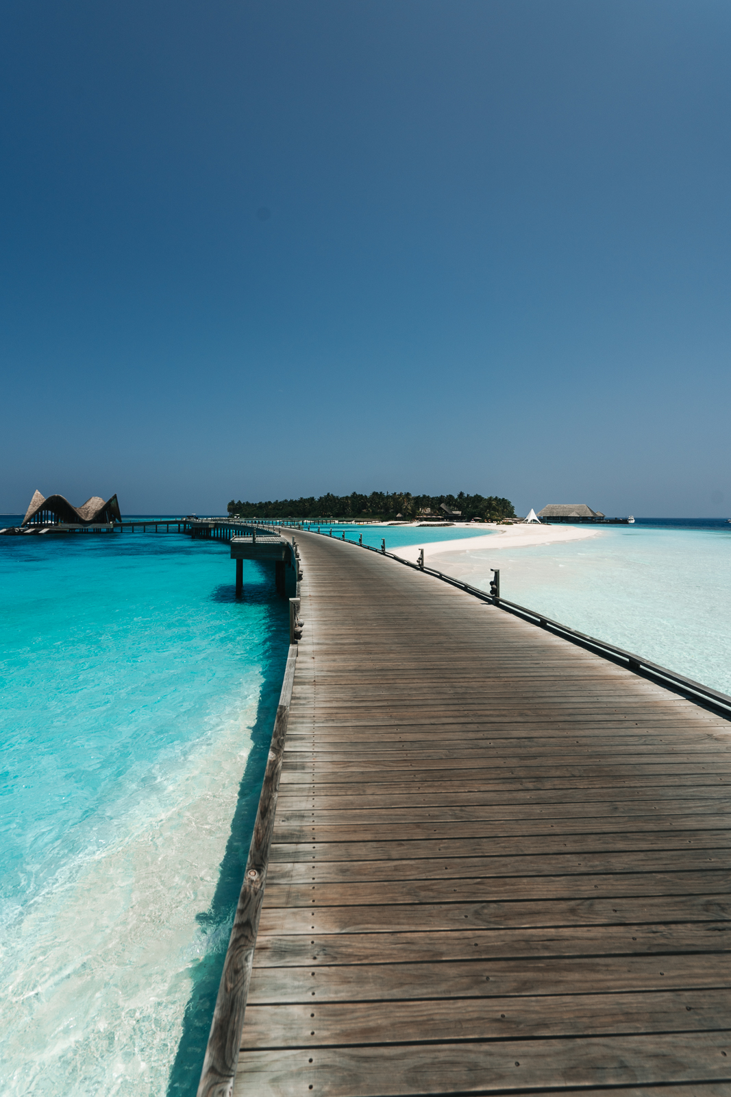joali maldives boardwalk