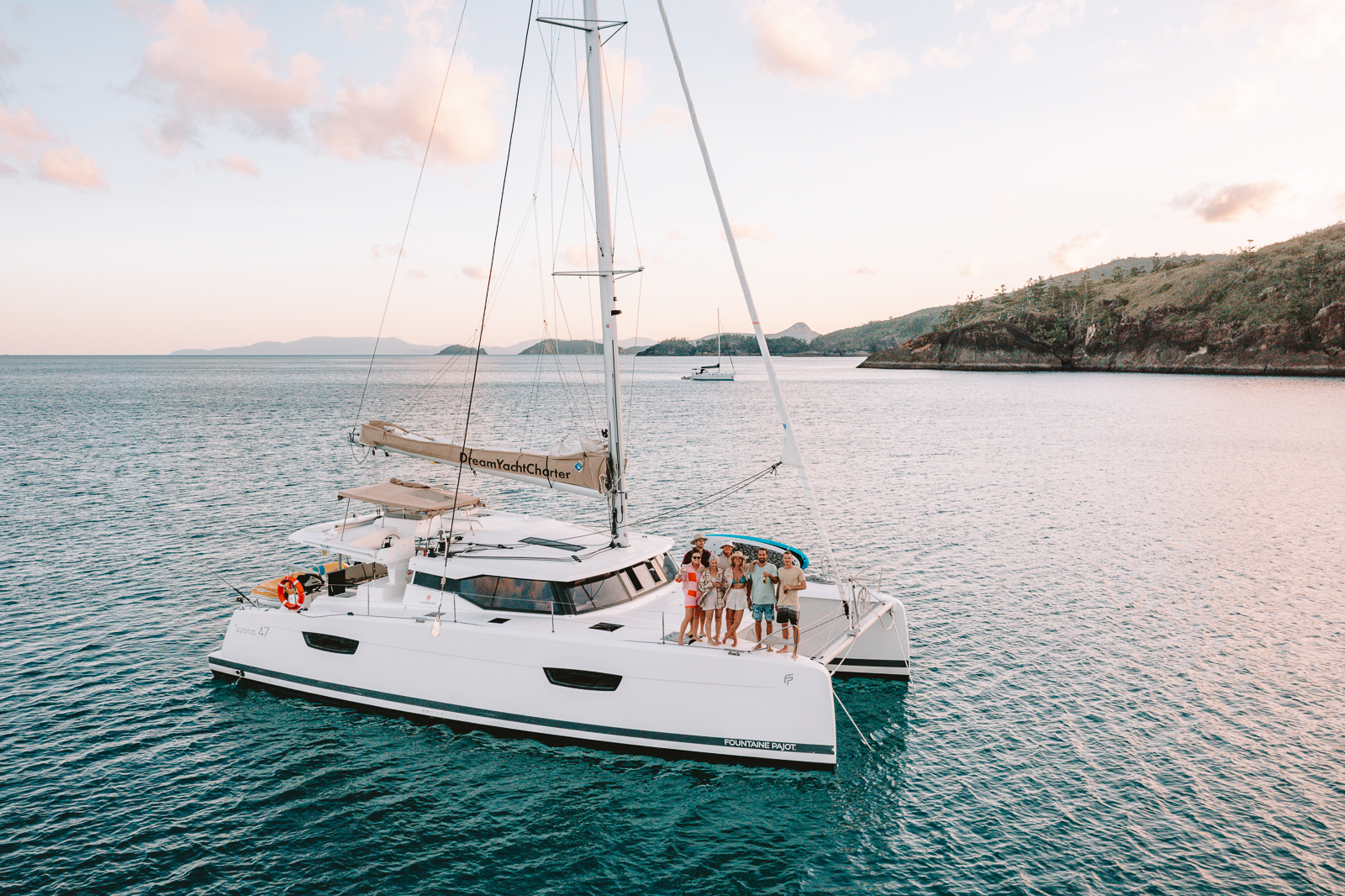 Family sailing on Dream Yacht Charter in Whitsundays