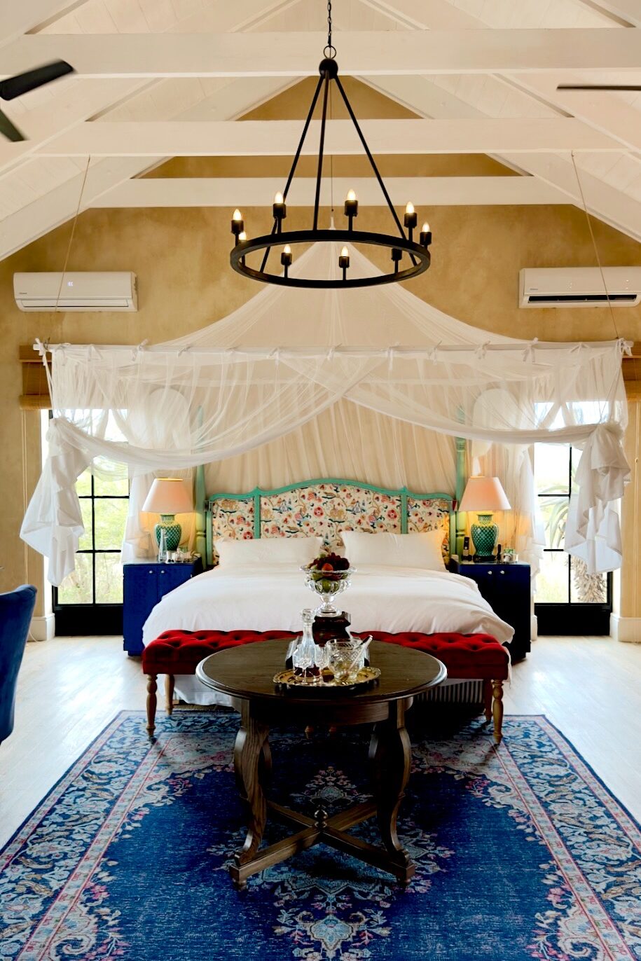 bedroom in farmhouse at farmstead lodge royal malewane